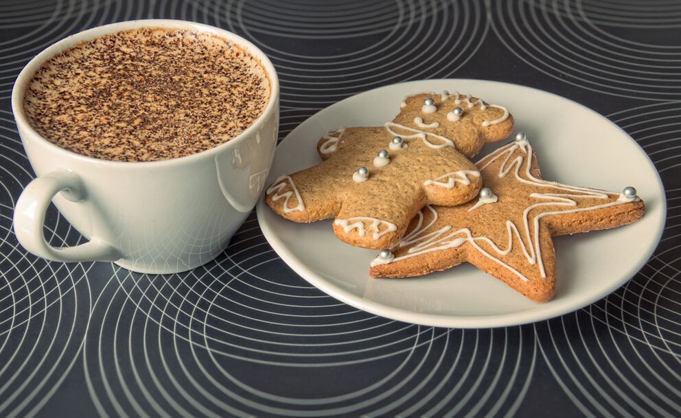 Biscotti e caffè con zenzero per potenza